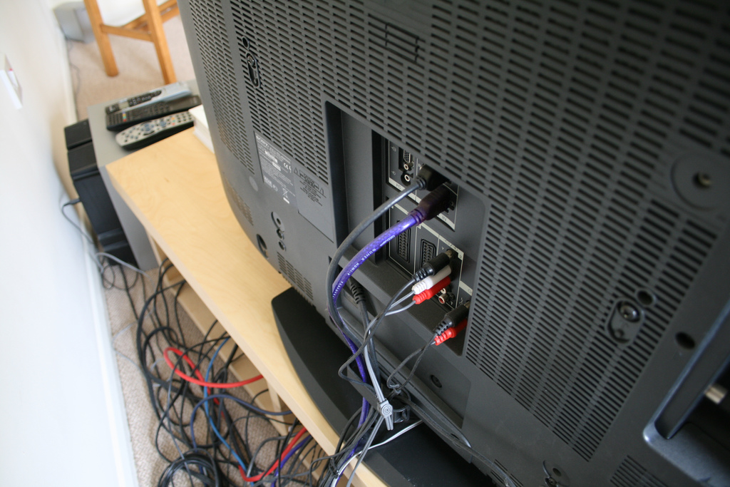 Learn how to hook up your new projector to an older AV source